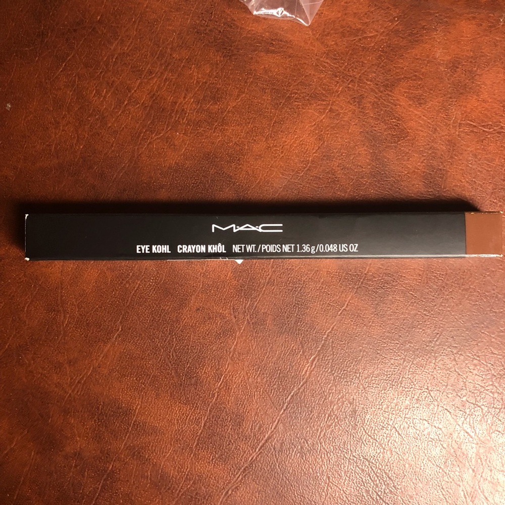 MAC Costa Riche brown eyeliner